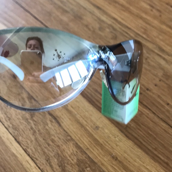 Sunglasses from Italy - Picture 4 of 5